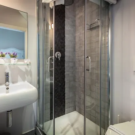 Ferrucci מלון 3*