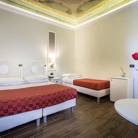 Ferrucci מלון 3*