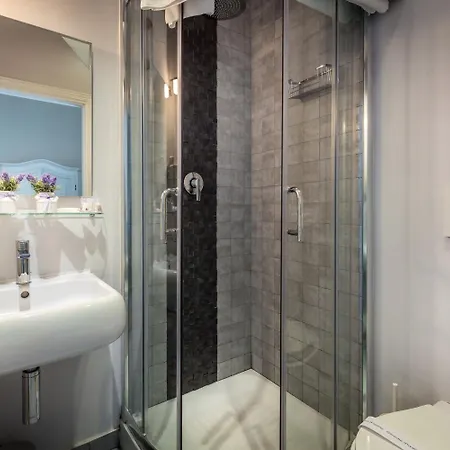 Ferrucci فلورنس