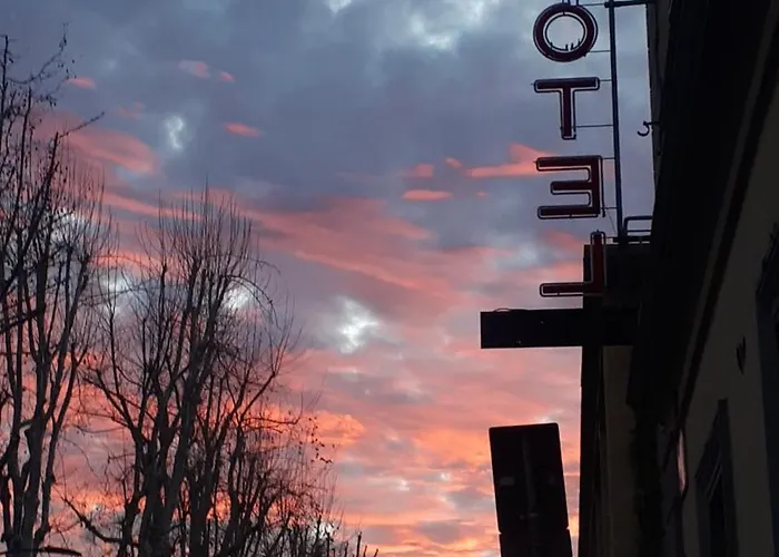 费鲁奇酒店 酒店 3*