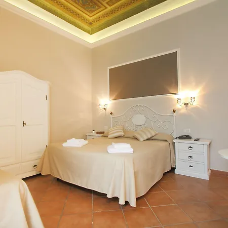 فندق Ferrucci 3*