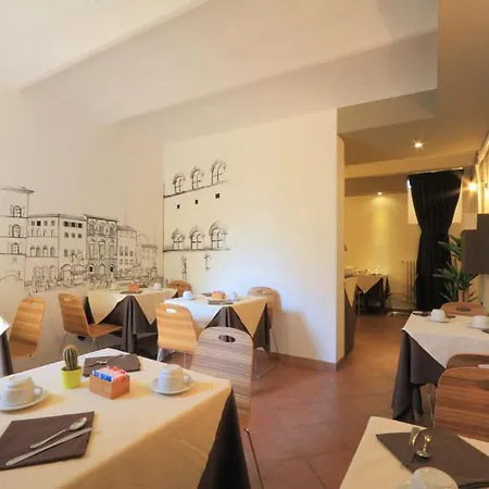 Ferrucci فندق 3*