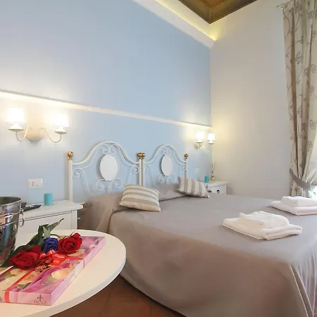 Ferrucci فندق 3*